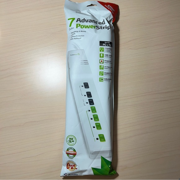 NWT TrickleStar TS1104 7 Outlet Advanced Powerstrip+, Multi-sensor, Color White - Picture 5 of 8